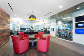 普通办公室原木地板装修效果图片