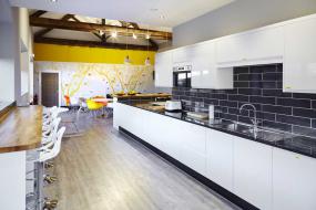 古典办公室原木地板装修效果图片大全