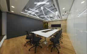 上海专业办公室深黄色木地板装修效果图片