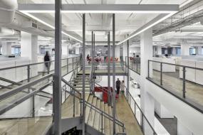 现代公司楼梯间背景墙设计效果图