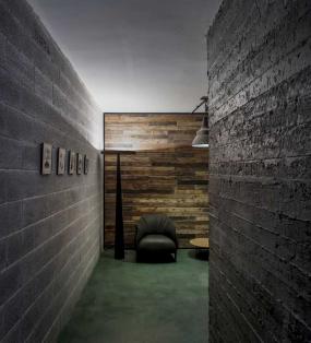 小型办公室隔断式办公桌装修设计图