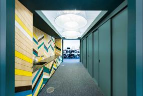 专业办公室隔断设计装修图