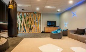 中学学校会议室会议桌装修效果图片