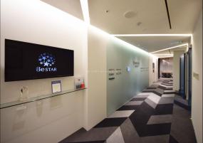 现代简约黑白风格办公室室内装修图