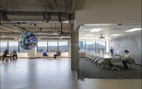 180平米办公室百叶窗帘装修效果图片