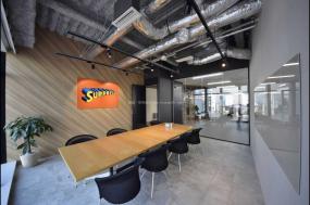 现代小办公室办公桌隔断装修效果图片