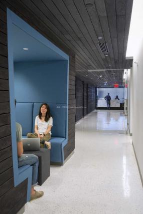 欧美办公室装修风格集成吊顶装修效果图