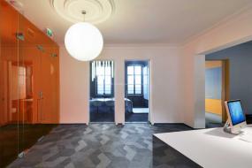 2018现代办公室吊顶装修效果实景图片