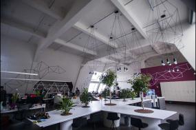 大型写字楼金属吊顶装修设计