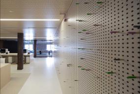 现代写字楼吊顶装修设计方案