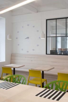 写字楼室内办公室创意桌椅设计装修效果图