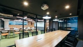 现代化办公室桌椅装修效果图片