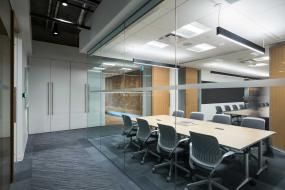 中式会议室集成吊顶装修效果图片