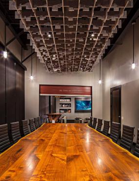 清新的多媒体会议室吊顶效果图