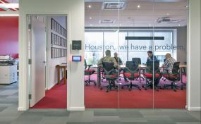 白天鹅宾馆会议室效果图