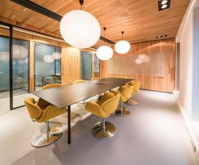 简约公司会议室背景墙效果图片