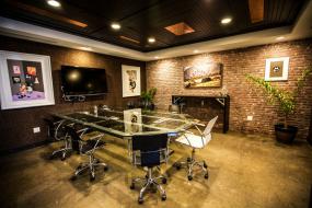 现代风格会议室背景墙装修效果图欣赏