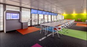 现代简约建筑风格多媒体会议室效果图