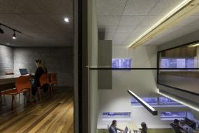 现代会议室装饰画装修效果图片