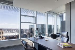 简约经理办公室隔断效果图