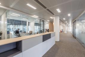 大气简约风公司经理办公室装修效果图片