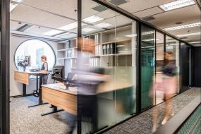 2018经典现代领导办公室装修效果实景图片