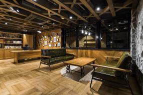 简约总经理办公室吊顶效果图