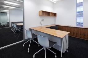 时尚简约风格小型经理办公室摆设装修图