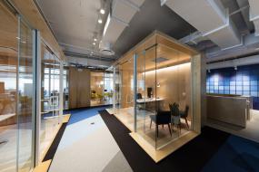 混搭风格老板办公室卷帘图片