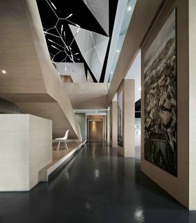 100平办公室布置图