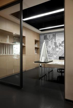 400平办公室平面布局图