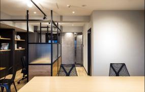 100平办公室玻璃隔断