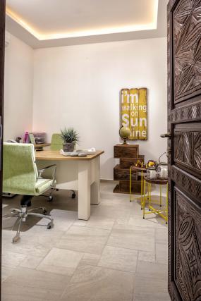 经理办公室室内吊顶设计效果图欣赏