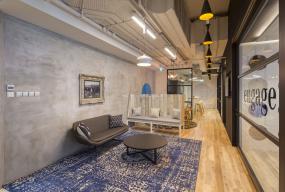 最新现代办公室布置效果图片欣赏