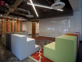 最新简约办公室设计图片