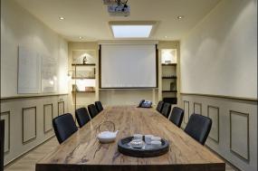 会议室镜面背景墙装修效果图片