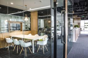 工装会议室效果图