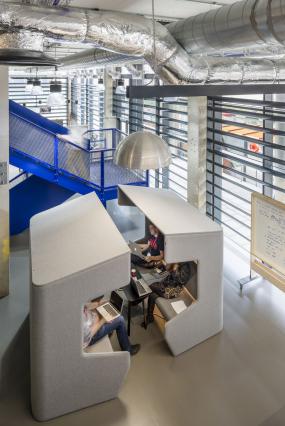 简约风格办公室室内隔断装修效果图2018图片