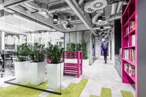 上海现代办公室专业装修效果图赏析2018