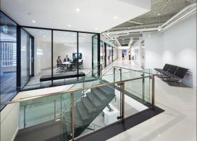 现代风格设计办公室顶面效果图