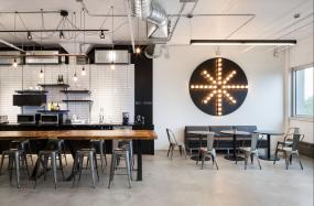 国外大型综合办公室装修效果图