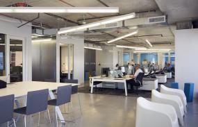 时尚欧美风格办公室装修设计