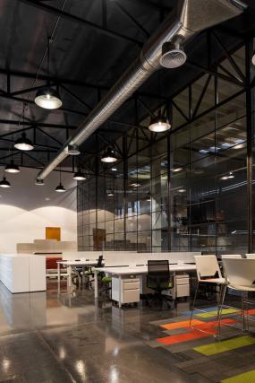 混搭设计风格工装办公室效果图