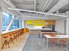 现代小型企业办公室装修效果图