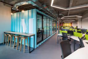 后现代设计风格专业办公室装修