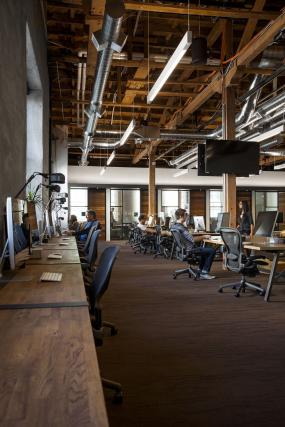 混搭设计风格办公室办公桌装修效果图库