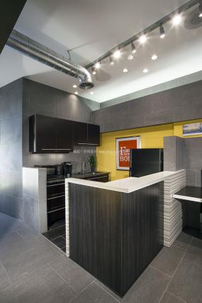 2015个性现代办公室灯具装修方案装修设计图