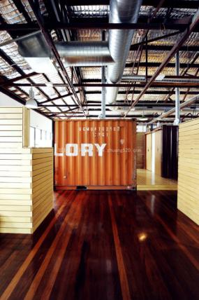 美式混搭风格小型办公室摆设装修图