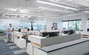 欧美时尚风格办公室装修设计图