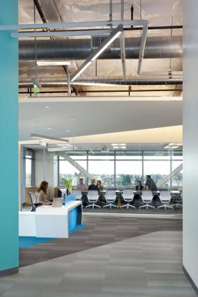 大办公室的装修效果图